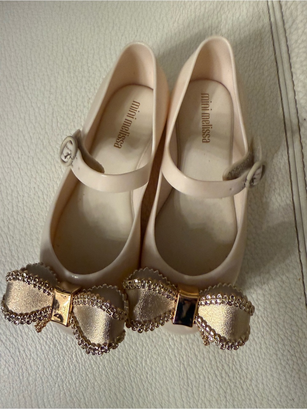 Beautiful Mini Melissa Gold Jelly Mary Jane Flats with Bow Accent size 11
